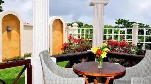 ****  Aparthotel Mandela Court Lance aux Epines Grenada
