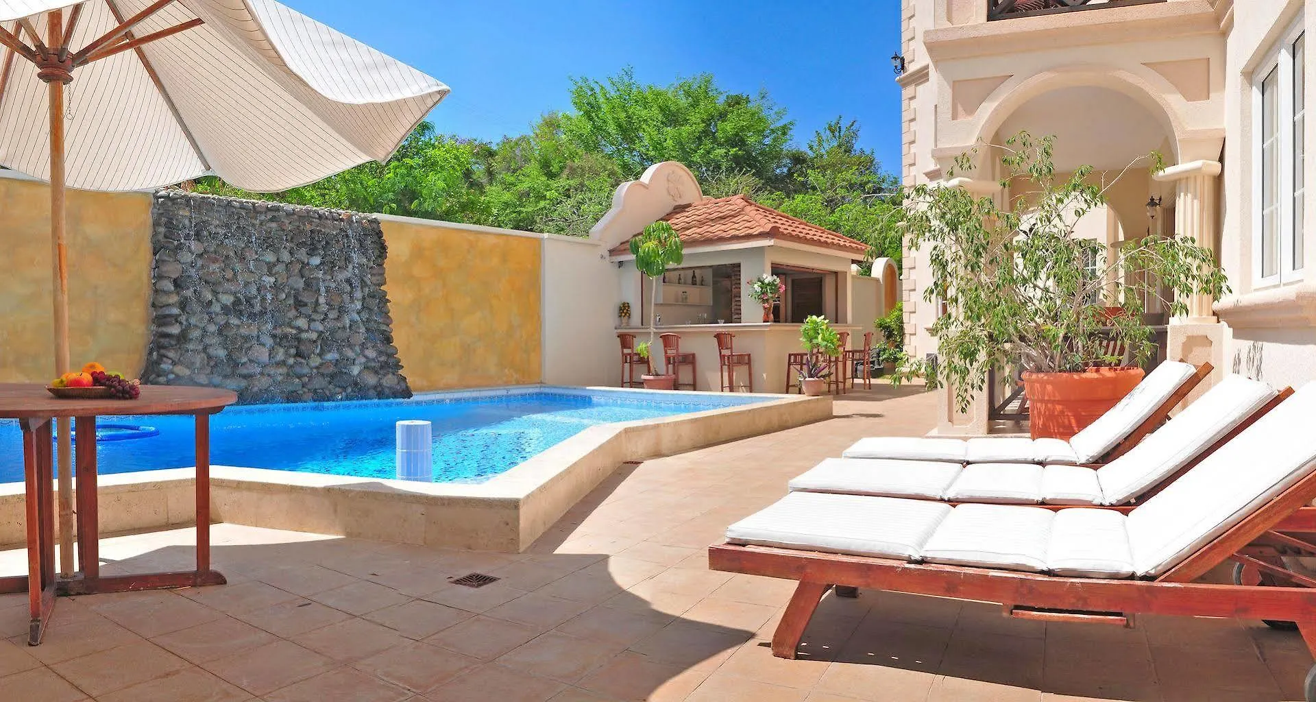 ****  Aparthotel Mandela Court Lance aux Epines Grenada